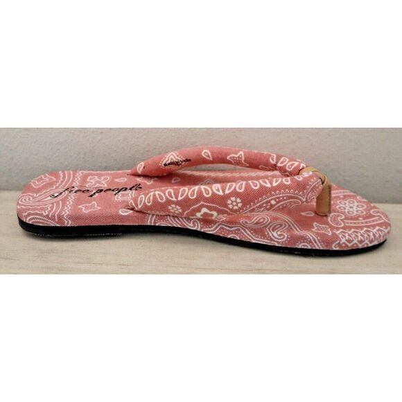Free People Women's Sz 41 US 10-11 Pink & White Es Verdra Cotton Thong Sandals - Picture 11 of 16